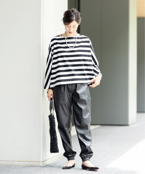 VERMEIL par iena（ヴェルメイユパーイエナ）の「【COGTHEBIGSMOKE/コグ ザ ビッグスモーク】DORGLAN TOP◆（Tシャツ/カットソー・レディース・ブラック/ブラウン・FREE）」の3枚目の写真