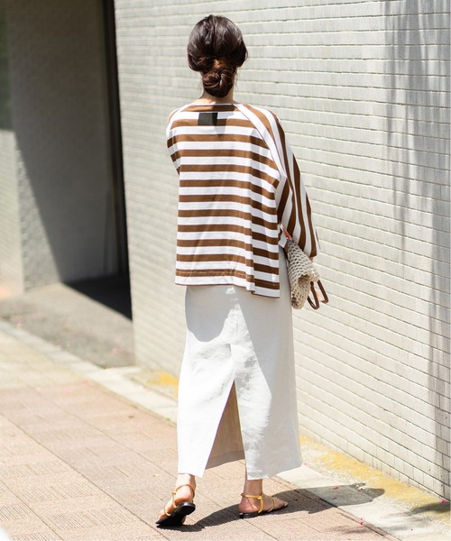 VERMEIL par iena（ヴェルメイユパーイエナ）の「【COGTHEBIGSMOKE/コグ ザ ビッグスモーク】DORGLAN TOP◆（Tシャツ/カットソー・レディース・ブラック/ブラウン・FREE）」の7枚目の写真