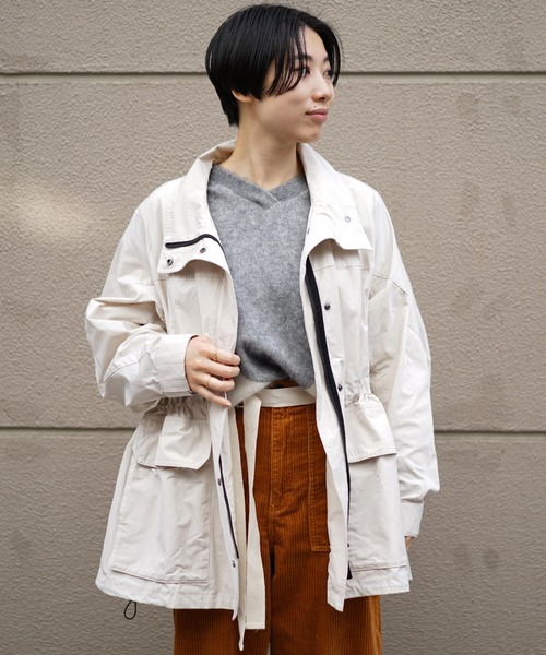 DROIT BELLO(ドロイトベロ)の「DROIT BELLO(ドロイトベロ)ジップアップライトブルゾン(ブルゾン・レディース・ベージュ/オフホワイト・FREE)」の2枚目の写真