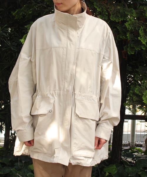 DROIT BELLO(ドロイトベロ)の「DROIT BELLO(ドロイトベロ)ジップアップライトブルゾン(ブルゾン・レディース・ベージュ/オフホワイト・FREE)」の5枚目の写真