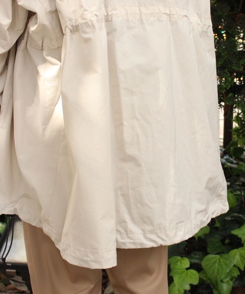 DROIT BELLO(ドロイトベロ)の「DROIT BELLO(ドロイトベロ)ジップアップライトブルゾン(ブルゾン・レディース・ベージュ/オフホワイト・FREE)」の8枚目の写真