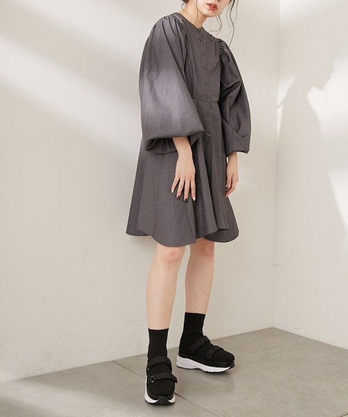 Chico（チコ）の「ボリューム袖イレヘムチュニック（チュニック・レディース・グレー/ブラウン/ベージュ・FREE）」の8枚目の写真