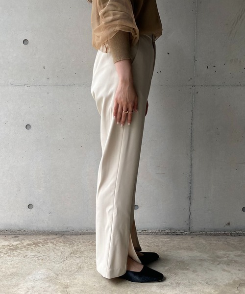 CAPRICIEUX LE'MAGE（カプリシューレマージュ）の「前スリットストレッチストレートパンツ（その他パンツ・レディース・ブラック/ブラウン/ライトベージュ・36/38）」の5枚目の写真