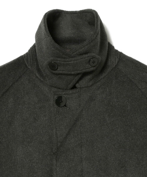 BEAMS LIGHTS（ビームスライツ）の「BEAMS LIGHTS / バルカラー コート（ステンカラーコート・メンズ・チャコールグレー/ネイビー・SMALL/MEDIUM/LARGE/X-LARGE）」の4枚目の写真