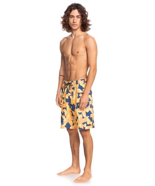 Quiksilver（クイックシルバー）の「MYSTIC SESSION STR V/クイックシルバーウエストゴムボードショーツ・サーフトランクス(水着)（水着・メンズ・ブラック/イエロー系その他/イエロー・MEDIUM/SMALL/LARGE/X-LARGE）」の13枚目の写真