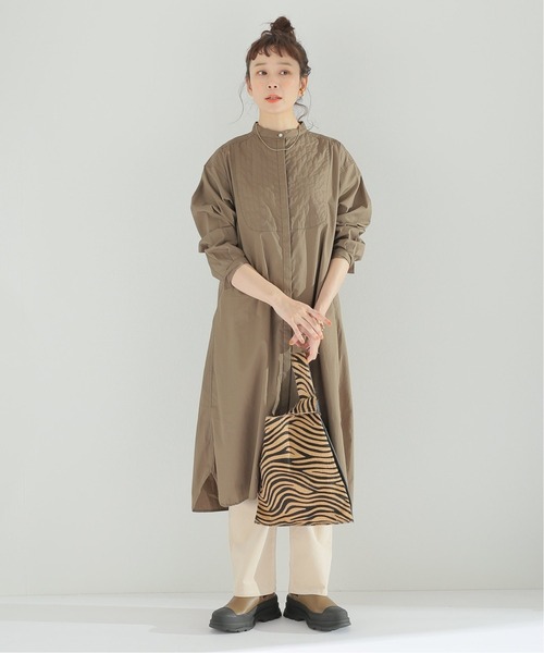 JOURNAL STANDARD relume（ジャーナルスタンダード　レリューム）の「コットンブロードキルティングシャツワンピース◆（ワンピース・レディース・カーキ/ホワイト・FREE）」の2枚目の写真