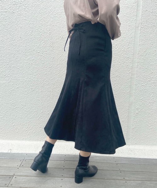 OLIVE des OLIVE(オリーブデオリーブ)の「バックレースアップマーメイドスカート(スカート・レディース・グリーン/ブルー/ブラック/ダークブラウン/ブラウン/ピンク・FREE)」の2枚目の写真