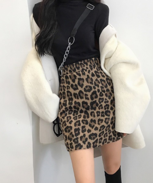 by muni:r（バイ ムニール）の「レオパード ミニスカート（スカート・レディース・ブラウン・SMALL/MEDIUM）」の10枚目の写真