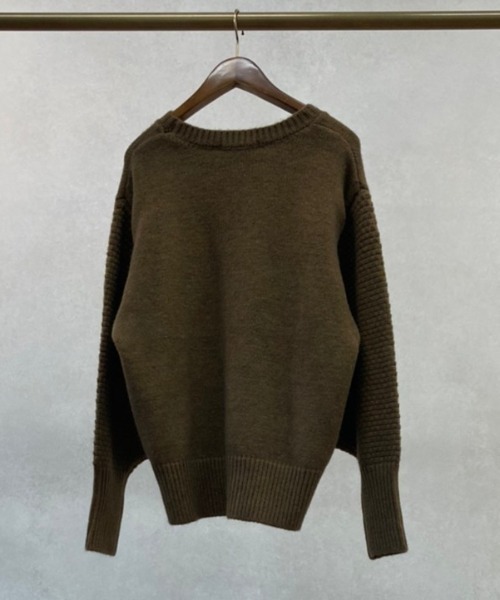 Chez toi(シェトワ)の「フラワー刺繍編地切替プルオーバー(ニット/セーター・レディース・ブラック/アイボリー/マスタード・FREE)」の7枚目の写真