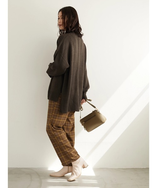 Green Parks(グリーンパークス)の「スリット入り度詰めプルオーバー*(ニット/セーター・レディース・チャコールグレー/ベージュ/アイボリー/ブルー/イエロー/ピンク・FREE)」の9枚目の写真