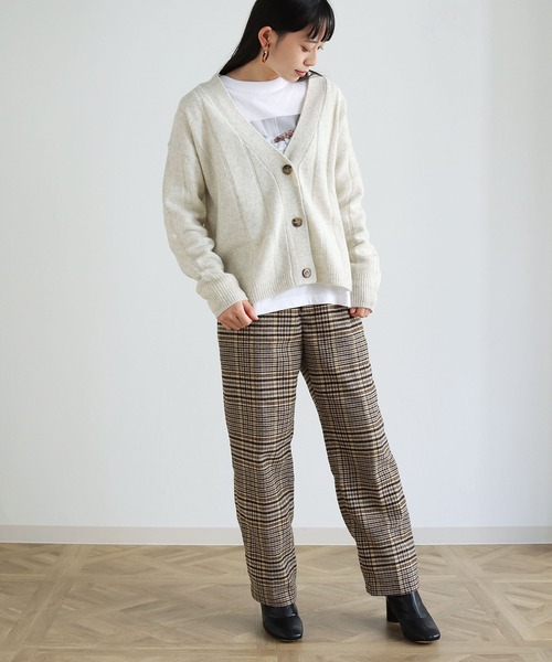 vingtrois（バントロア）の「【vingtrois】タスマニアウール100%ワイドリブVネックカーディガン（カーディガン/ボレロ・レディース・ブルー/モカ/グリーン/アイボリー/ブラック・M）」の16枚目の写真