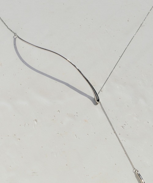 GOLDY（ゴールディ）の「カーブド メタル "Y"シェイプ ネックレス（ネックレス・レディース・ゴールド/シルバー/その他1・FREE）」の12枚目の写真