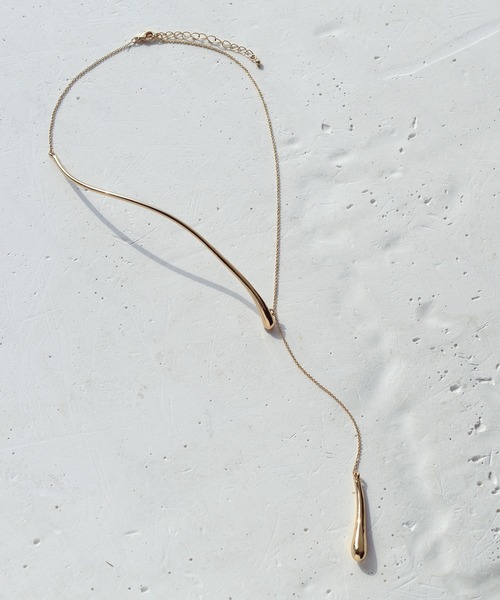 GOLDY（ゴールディ）の「カーブド メタル "Y"シェイプ ネックレス（ネックレス・レディース・ゴールド/シルバー/その他1・FREE）」の17枚目の写真