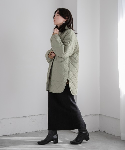 LOWRYS FARM（ローリーズファーム）の「襟付きキルティングジャケット　256790（ブルゾン・レディース・アイボリー/ブラック/カーキ/ブルー・FREE）」の17枚目の写真