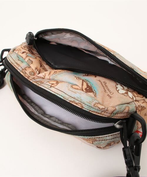 CHUMS（チャムス）の「【CHUMS/チャムス】Recycle Shoulder Pouch（ショルダーバッグ・メンズ・その他/その他1/その他2/ブルー系その他/バイオレット/ブラック/ブラウン/その他4/その他3/ネイビー/その他5/パープル/レッド・FREE）」の14枚目の写真