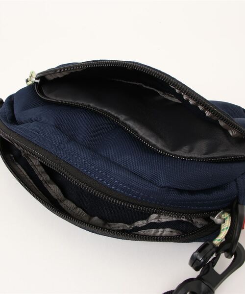 CHUMS（チャムス）の「【CHUMS/チャムス】Recycle Shoulder Pouch（ショルダーバッグ・メンズ・その他/その他1/その他2/ブルー系その他/バイオレット/ブラック/ブラウン/その他4/その他3/ネイビー/その他5/パープル/レッド・FREE）」の16枚目の写真