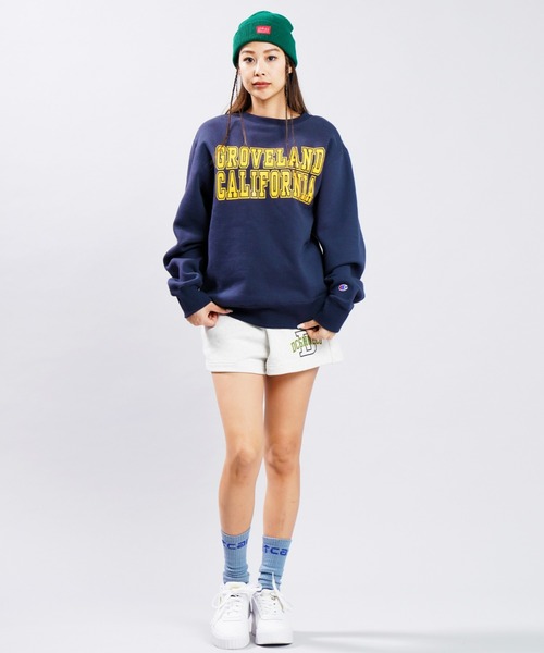 Champion（チャンピオン）の「CHAMPION/チャンピオン  ビッグシルエット  カレッジ風ロゴトレーナー  C3-V009（スウェット・レディース・ホワイト/ブラック/ネイビー/グリーン・L/M）」の8枚目の写真