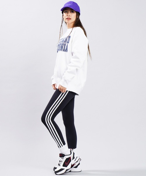 Champion（チャンピオン）の「CHAMPION/チャンピオン  ビッグシルエット  カレッジ風ロゴトレーナー  C3-V009（スウェット・レディース・ホワイト/ブラック/ネイビー/グリーン・L/M）」の19枚目の写真