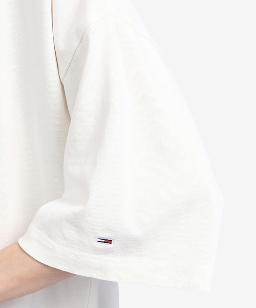 tommy jeans(トミー ジーンズ)の「カレッジスプライシングTシャツワンピース(ワンピース・レディース・ベージュ・SMALL/MEDIUM/LARGE)」の7枚目の写真