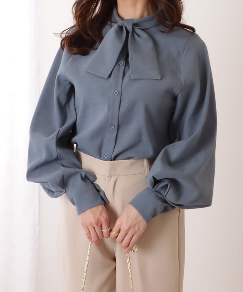 Lace Ladies(レースレディース)の「ボウタイ ボリューム袖 シャツ(シャツ/ブラウス・レディース・ホワイト/ブラック/ベージュ/ブルー・S/M/L)」の4枚目の写真