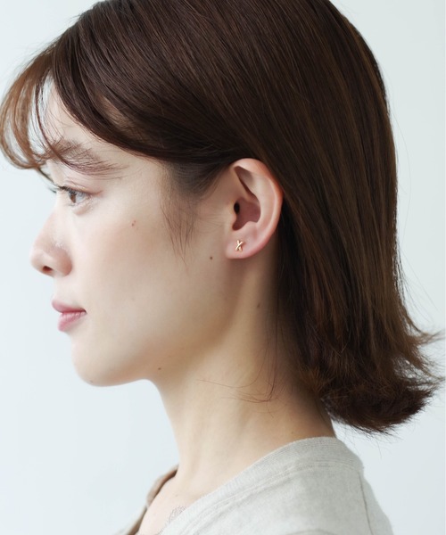 yu-ka(ユーカ)の「YU-KA : シェープピアス(ピアス(両耳用)・レディース・ゴールド/シルバー系その他/シルバー系その他2/シルバー/シルバー系その他3・FREE)」の7枚目の写真