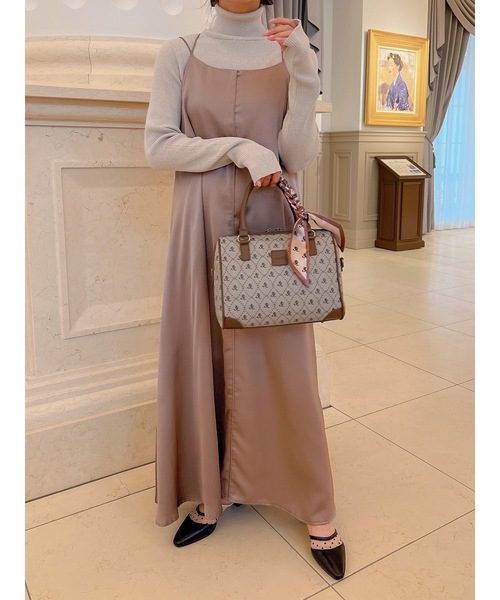 jumelle(ジュメロ)の「サテンセンターキャミOP(ワンピース・レディース・ブラック/ブラウン/ピンク・FREE)」の3枚目の写真