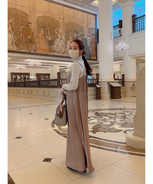 jumelle(ジュメロ)の「サテンセンターキャミOP(ワンピース・レディース・ブラック/ブラウン/ピンク・FREE)」の4枚目の写真