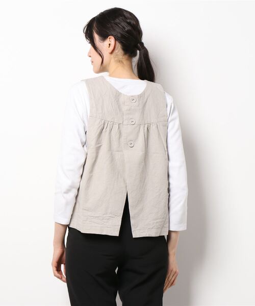 Samansa Mos2(サマンサ モスモス)の「胸元切替前後着ベスト(ベスト・レディース・オフホワイト/グリーン/ベージュ・フリ-)」の5枚目の写真