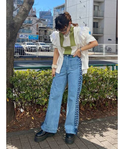 jouetie（ジュエティ）の「オープンカラーフリルレースシャツ（シャツ/ブラウス・レディース・オフホワイト/ブラック/その他1/その他2・MEDIUM）」の6枚目の写真