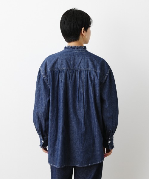 RODEO CROWNS WIDE BOWL（ロデオクラウンズワイドボウル）の「デニムフリルシャツ（シャツ/ブラウス・レディース・ライトブルー/ブルー・FREE）」の8枚目の写真