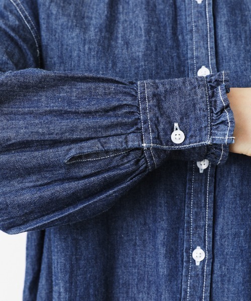 RODEO CROWNS WIDE BOWL（ロデオクラウンズワイドボウル）の「デニムフリルシャツ（シャツ/ブラウス・レディース・ライトブルー/ブルー・FREE）」の12枚目の写真