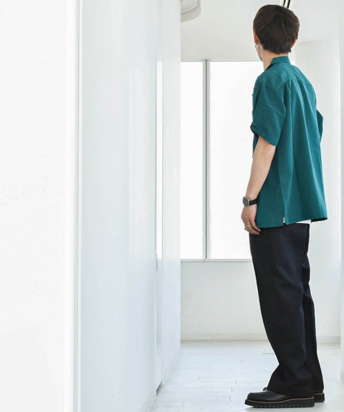 Anytime Songs(エニータイムソングス)の「ポリエステル 無地 オープンカラーシャツS/S(シャツ/ブラウス・メンズ・ホワイト/ブラック/サックスブルー/グリーン/モカ/グレイッシュベージュ・MEDIUM/LARGE/X-LARGE)」の12枚目の写真