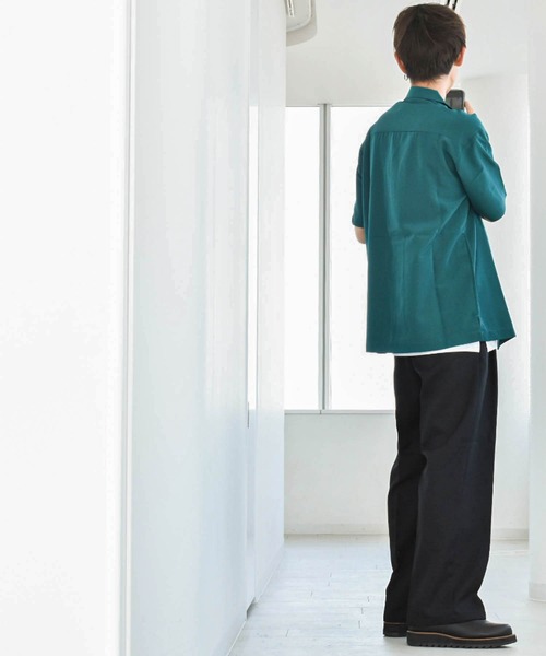 Anytime Songs(エニータイムソングス)の「ポリエステル 無地 オープンカラーシャツS/S(シャツ/ブラウス・メンズ・ホワイト/ブラック/サックスブルー/グリーン/モカ/グレイッシュベージュ・MEDIUM/LARGE/X-LARGE)」の13枚目の写真