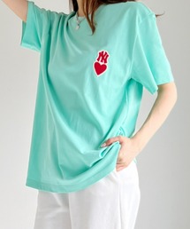 MLB Korea | MLB Korea(エムエルビーコリア)/オーバーサイズ ハートスモール ロゴ刺繍 Tシャツ(Tシャツ/カットソー)