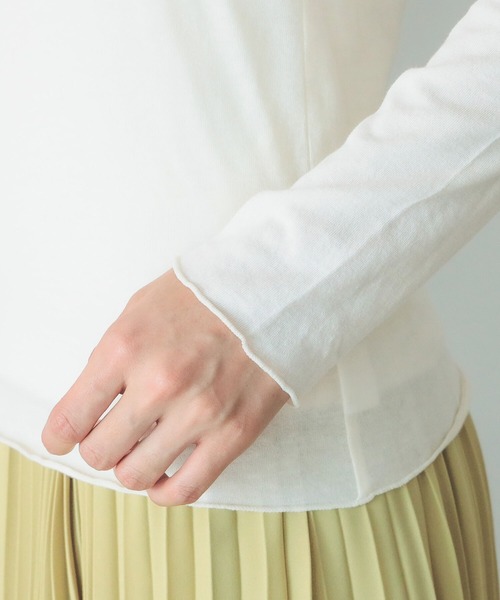 B:MING by BEAMS(ビーミングバイビームス)の「B:MING by BEAMS / シアー タートルネック 22AW(Tシャツ/カットソー・レディース・オフホワイト/サックスブルー/その他/ブラウン系・FREE)」の22枚目の写真