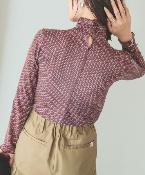 B:MING by BEAMS(ビーミングバイビームス)の「B:MING by BEAMS / シアー タートルネック 22AW(Tシャツ/カットソー・レディース・オフホワイト/サックスブルー/その他/ブラウン系・FREE)」の20枚目の写真