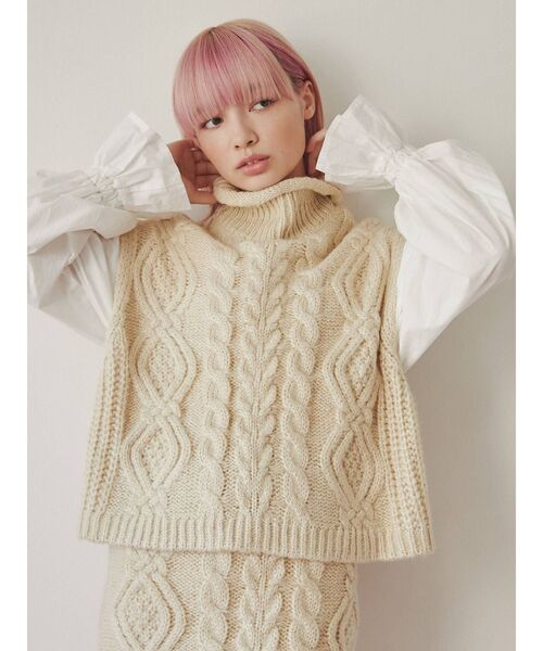 merry jenny（メリージェニー）の「ケーブルニットベスト（ニット/セーター・レディース・アイボリー/グレー/ブラック・FREE）」の10枚目の写真