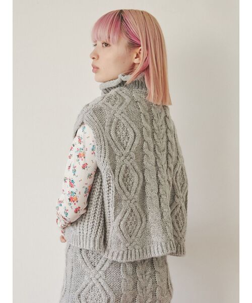 merry jenny（メリージェニー）の「ケーブルニットベスト（ニット/セーター・レディース・アイボリー/グレー/ブラック・FREE）」の22枚目の写真