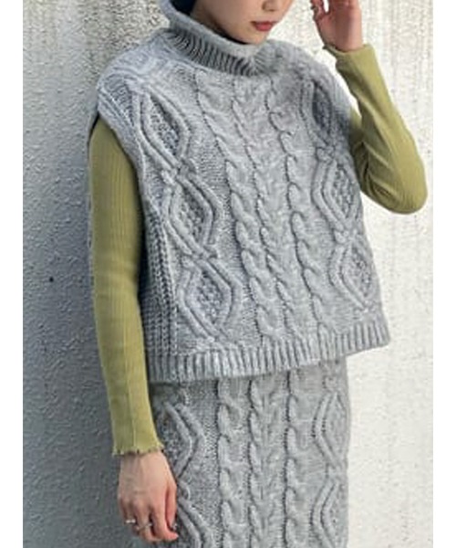 merry jenny（メリージェニー）の「ケーブルニットベスト（ニット/セーター・レディース・アイボリー/グレー/ブラック・FREE）」の3枚目の写真