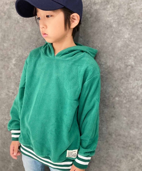 THE CASUAL（カジュアル）の「フリース ラインリブクルー＆パーカー（パーカー・キッズ・グレー系1/チャコール/ブラック系/ネイビー/ベージュ系/ベージュ/ブラック/グレイッシュベージュ/グレー系/ダークグリーン系/ネイビー系/ダークグリーン・110cm/150cm/130cm/160cm/140cm/120cm）」の10枚目の写真