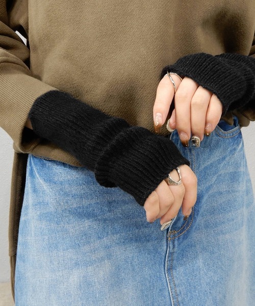 minia（ミニア）の「ショートリブアームウォーマー（アームカバー・レディース・ブラック/ベージュ/グレー/アイボリー・FREE）」の11枚目の写真