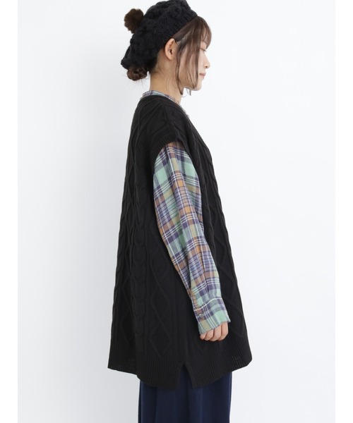 Samansa Mos2（サマンサ モスモス）の「ケーブル柄編みニットベスト（ベスト・レディース・キナリ/ベージュ/ブラック・ﾌﾘ-）」の11枚目の写真