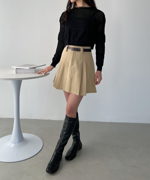 CLEA(クレア)の「ベルト付き プリーツタック ミニスカート(スカート・レディース・ブラック/ベージュ・M/L/S)」の17枚目の写真