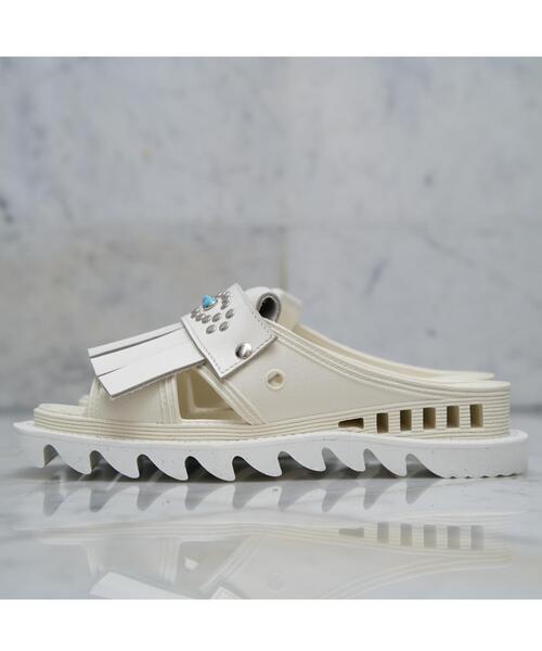 BENCH（ベンチ）の「BENCH/ベンチ/BENSAN-D TURQUOISE CHUNKY LOAFER SQUARE SHARKSOLE（サンダル・メンズ・ホワイト/ブラック・SMALL/MEDIUM/LARGE/X-LARGE/XX-LARGE）」の5枚目の写真