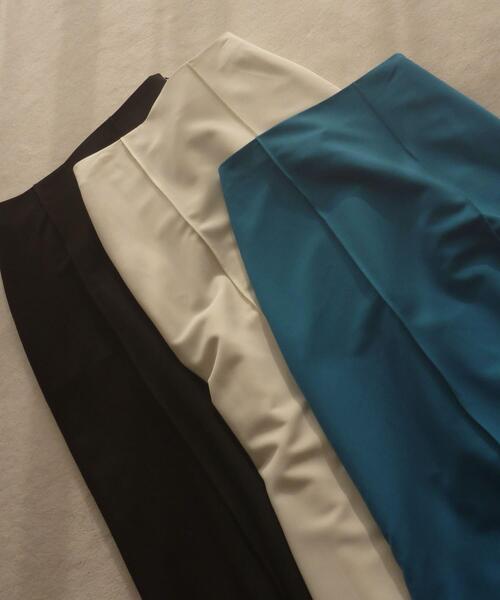 LAATO（ラート）の「LINE FLOW SKIRT（スカート・レディース・オフホワイト/ブルー/ブラック・36/38）」の13枚目の写真