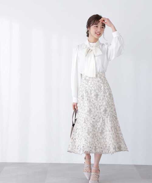 PROPORTION BODY DRESSING（プロポーションボディドレッシング）の「エンブロイダリーケミカルマーメイドスカート / 1213120215（スカート・レディース・オフホワイト/ブルー・MEDIUM/SMALL）」の19枚目の写真