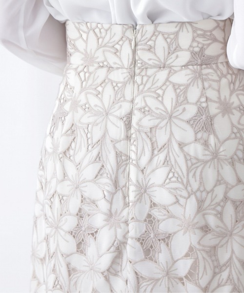 PROPORTION BODY DRESSING（プロポーションボディドレッシング）の「エンブロイダリーケミカルマーメイドスカート / 1213120215（スカート・レディース・オフホワイト/ブルー・MEDIUM/SMALL）」の5枚目の写真