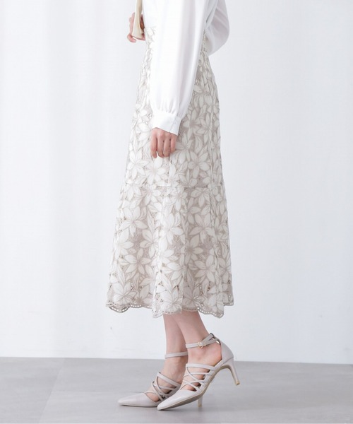 PROPORTION BODY DRESSING（プロポーションボディドレッシング）の「エンブロイダリーケミカルマーメイドスカート / 1213120215（スカート・レディース・オフホワイト/ブルー・MEDIUM/SMALL）」の9枚目の写真