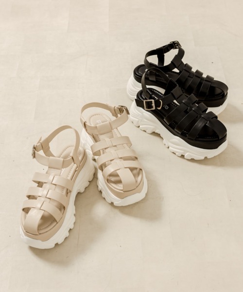 OLIVE des OLIVE（オリーブデオリーブ）の「スニーカー底グルカサンダル（サンダル・レディース・アイボリー/ブラック・SMALL/MEDIUM/LARGE）」の3枚目の写真