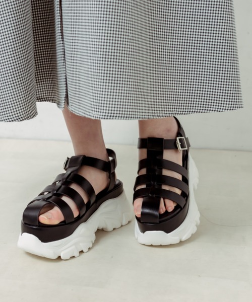 OLIVE des OLIVE（オリーブデオリーブ）の「スニーカー底グルカサンダル（サンダル・レディース・アイボリー/ブラック・SMALL/MEDIUM/LARGE）」の5枚目の写真